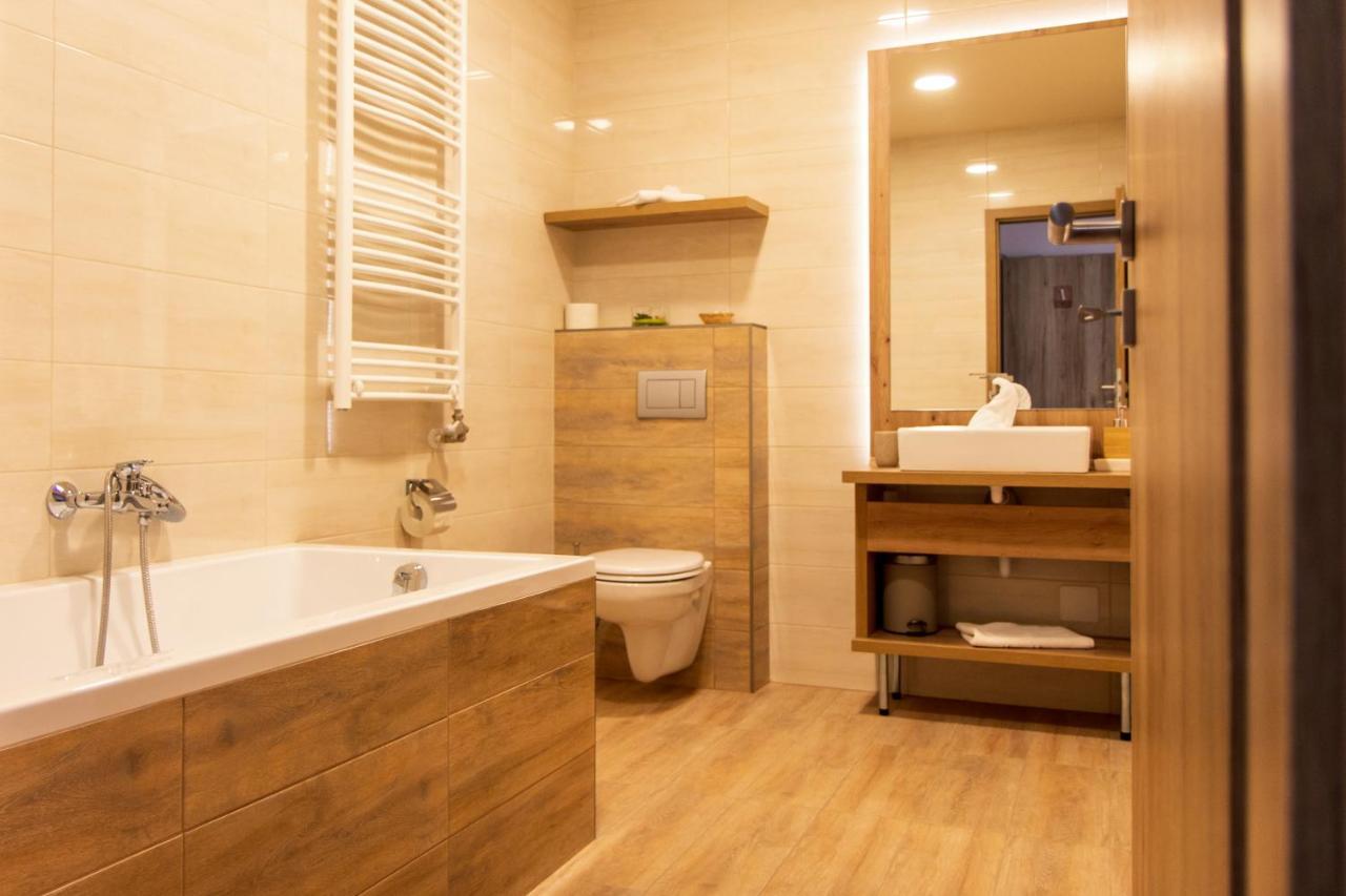 Veres Motel Veresegyhaz Ngoại thất bức ảnh