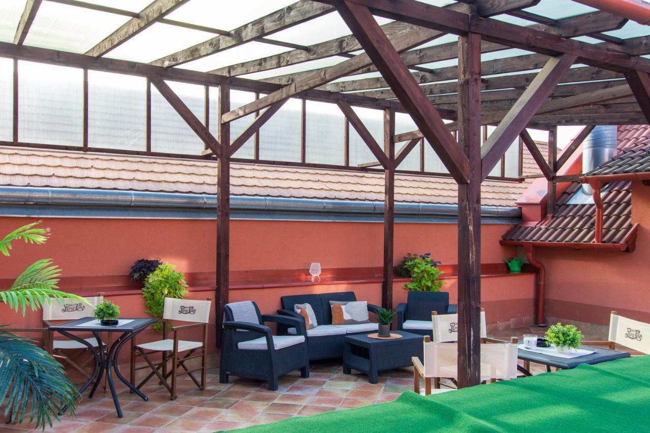 Veres Motel Veresegyhaz Ngoại thất bức ảnh